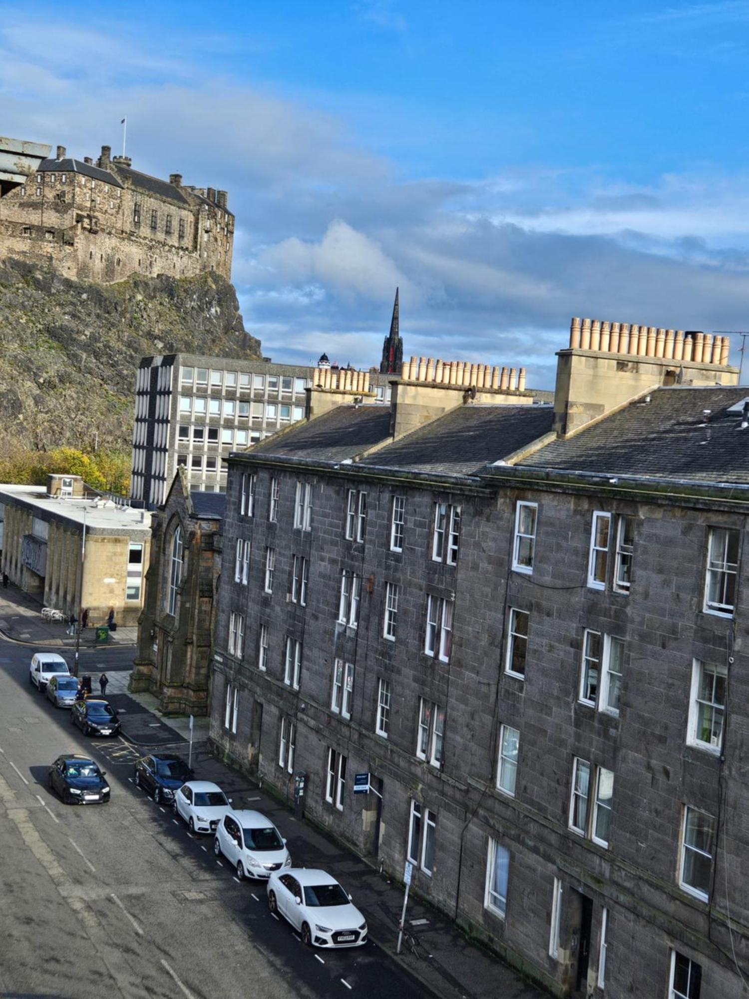 No15 Castle View Apartment Edinburgh Bagian luar foto